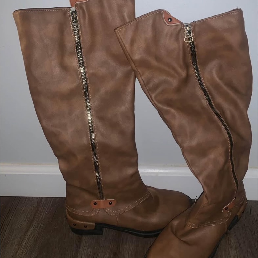 Brown Knee-High Leather Western Boots